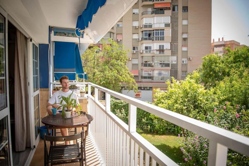 Appartement Piso Con Jardin à Málaga Extérieur photo