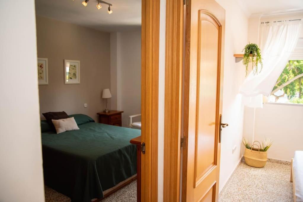 Appartement Piso Con Jardin à Málaga Extérieur photo