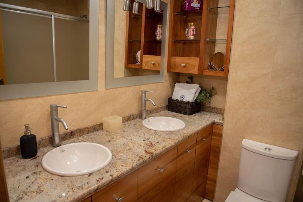 Appartement Piso Con Jardin à Málaga Extérieur photo